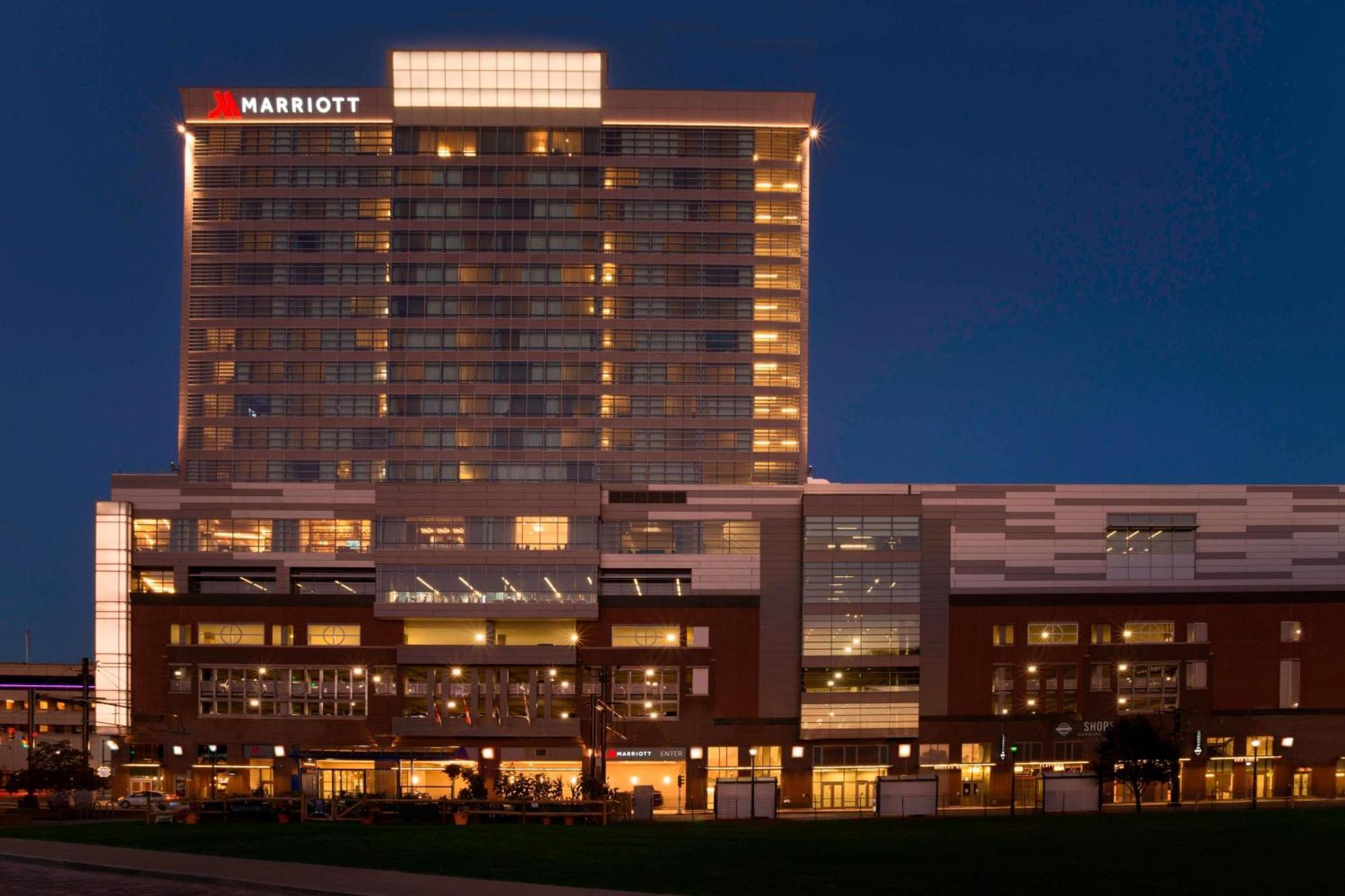 Buffalo Marriott At Lecom Harborcenter מראה חיצוני תמונה