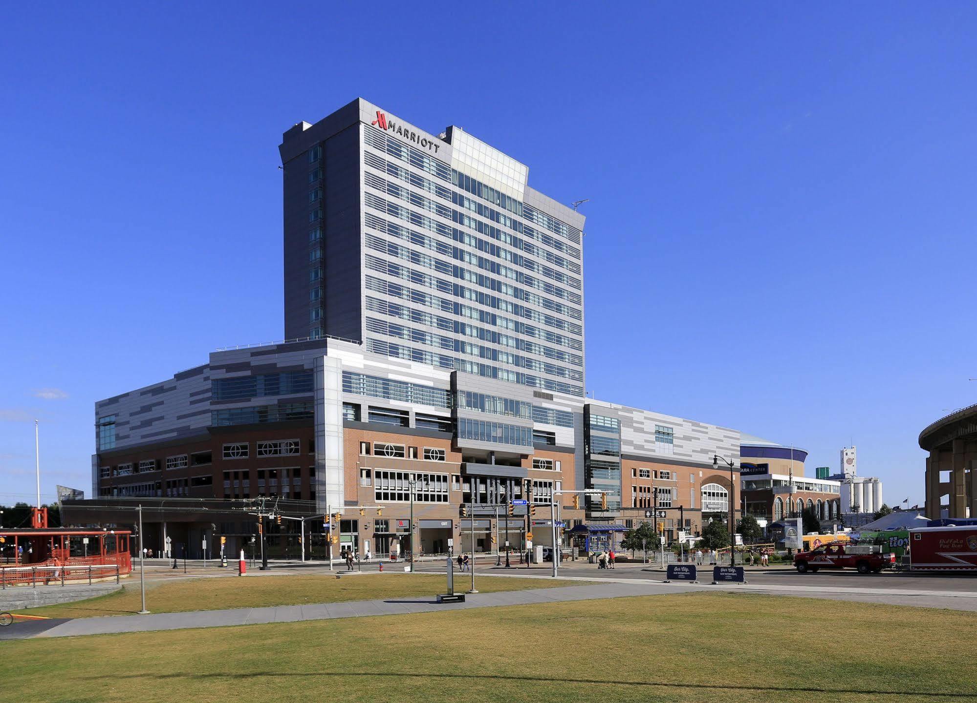 Buffalo Marriott At Lecom Harborcenter מראה חיצוני תמונה